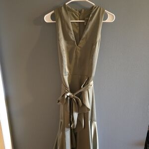 Elegant Olive Green Sleeveless Dress